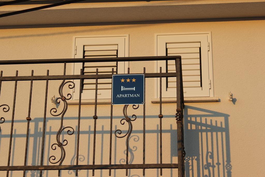 Vila Vito Трогир Экстерьер фото